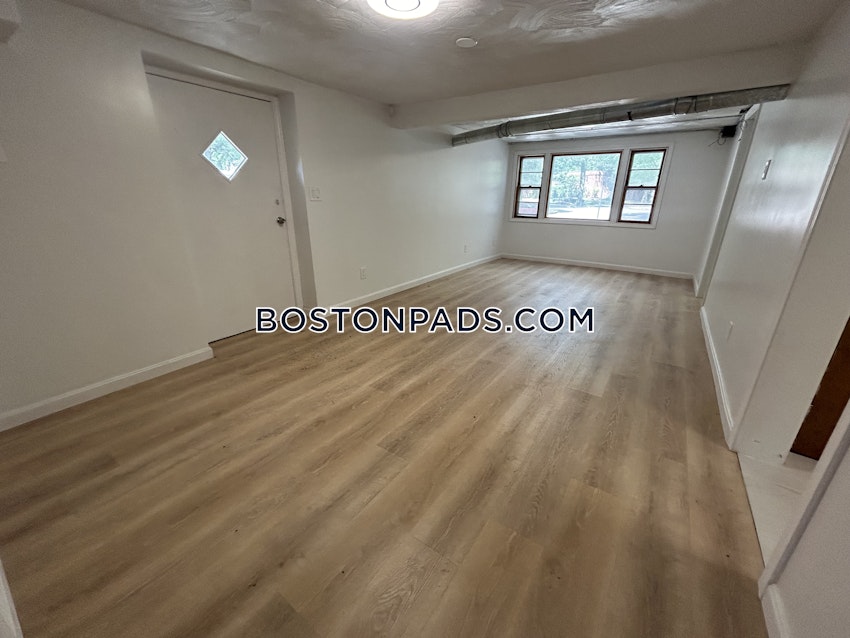 BOSTON - WEST ROXBURY - 3 Beds, 2 Baths - Image 4