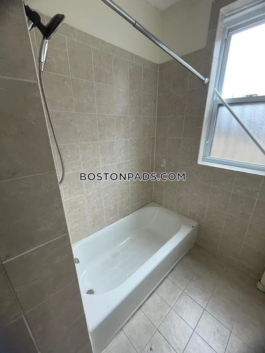 BOSTON - MISSION HILL - 1 Bed, 1 Bath - Image 9