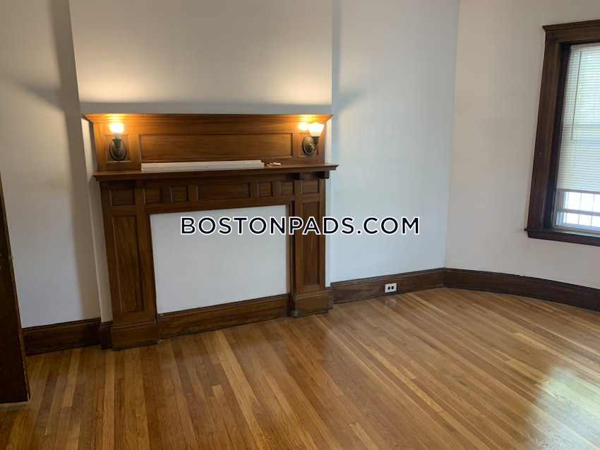 BOSTON - ALLSTON - 3 Beds, 1.5 Baths - Image 17