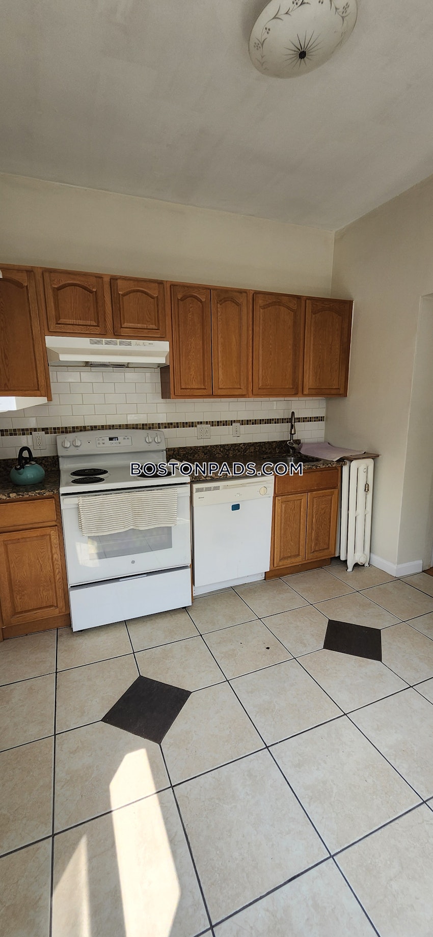 BROOKLINE- BOSTON UNIVERSITY - 1 Bed, 1 Bath - Image 1