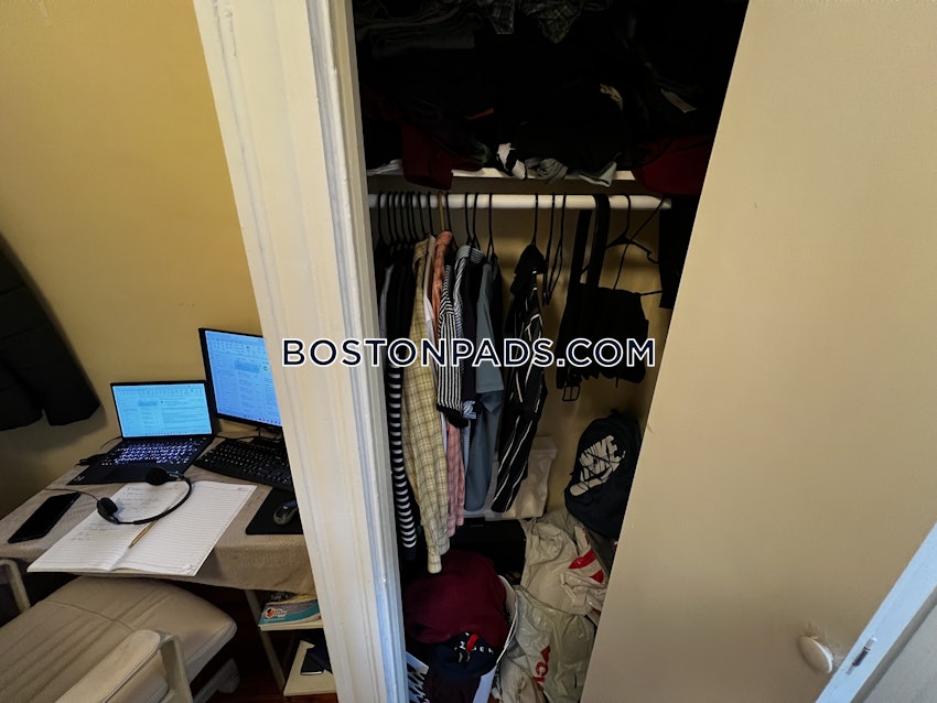 SOMERVILLE - DAVIS SQUARE - 3 Beds, 1 Bath - Image 42