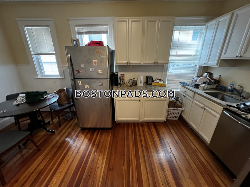 SOMERVILLE - DAVIS SQUARE - 3 Beds, 1 Bath - Image 60