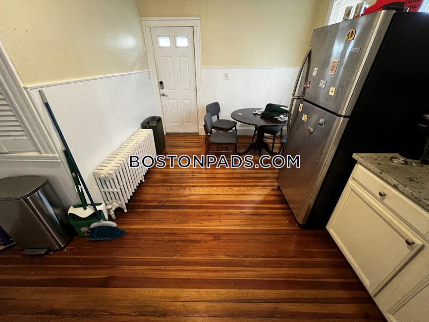 SOMERVILLE - DAVIS SQUARE - 3 Beds, 1 Bath - Image 61