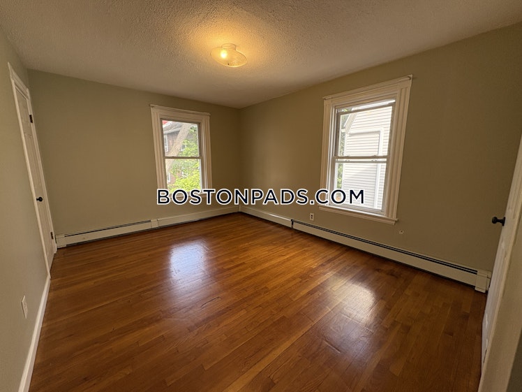 High Street Place, Brookline