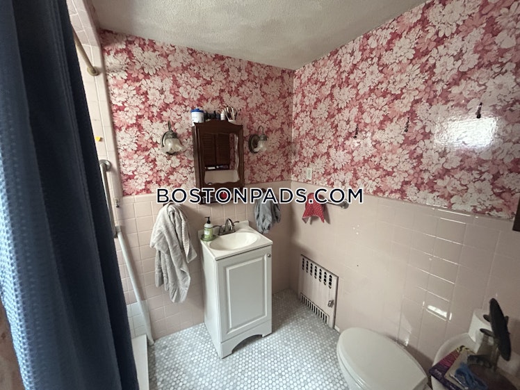 Powder House Boulevard, Somerville