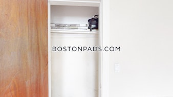 Hammond St. Roxbury Crossing