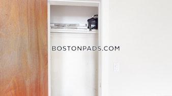 Hammond St. Roxbury Crossing