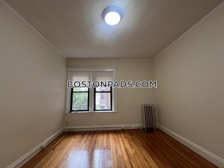 Washington St., Malden