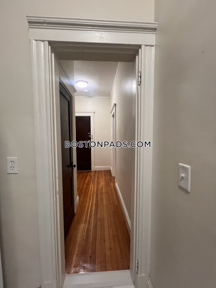 Washington St., Malden