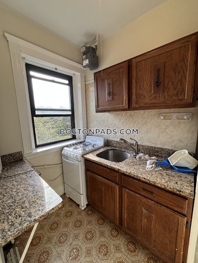 Malden Studio 1 Bath - $1,900 No Fee