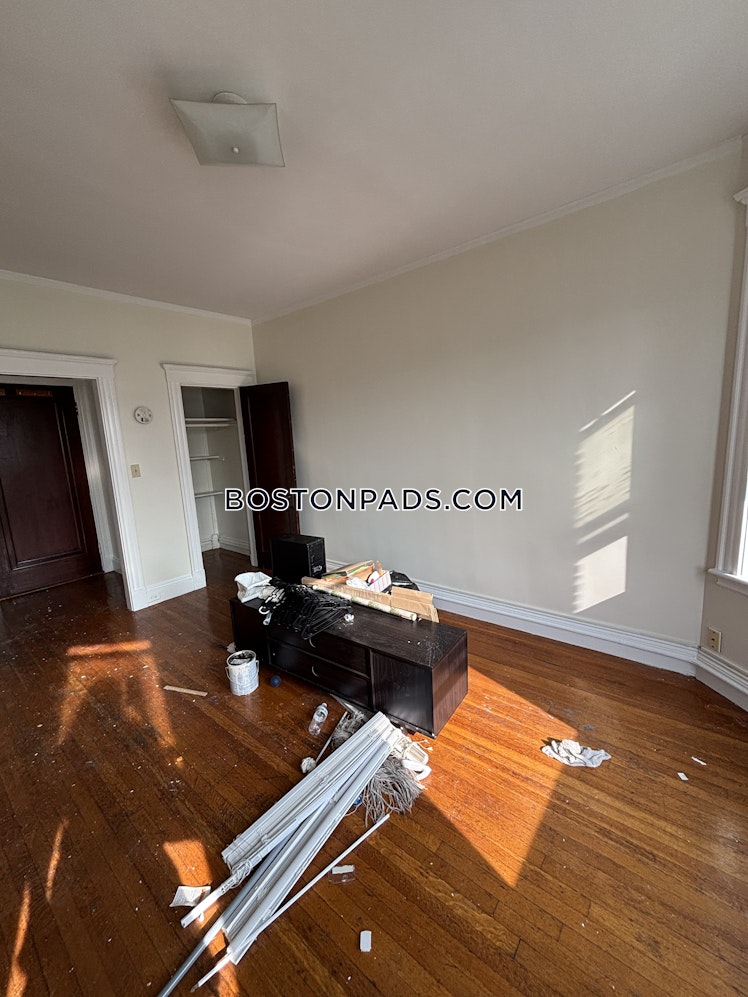 Washington St., Malden