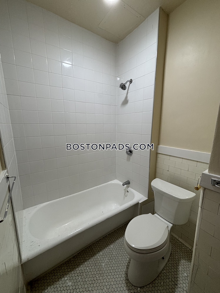 Washington St., Malden