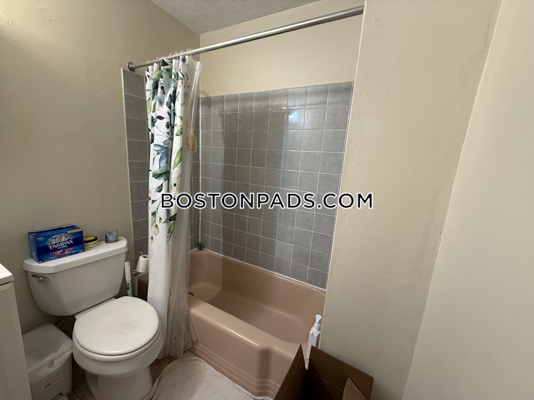 Wait St., Roxbury Crossing