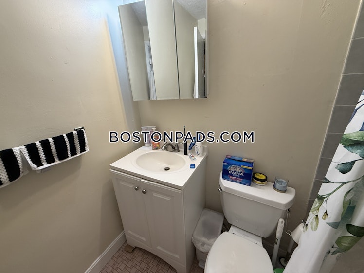 Wait St., Roxbury Crossing