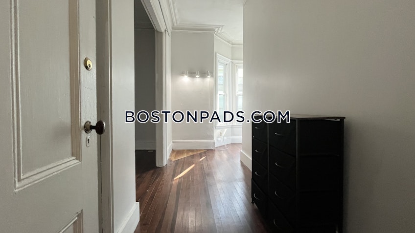 Somerville - $5,900+ /month