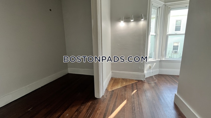 Somerville - $5,900+ /month
