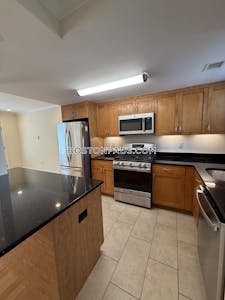 Brookline Studio 1 Bath  Chestnut Hill - $3,170 No Fee