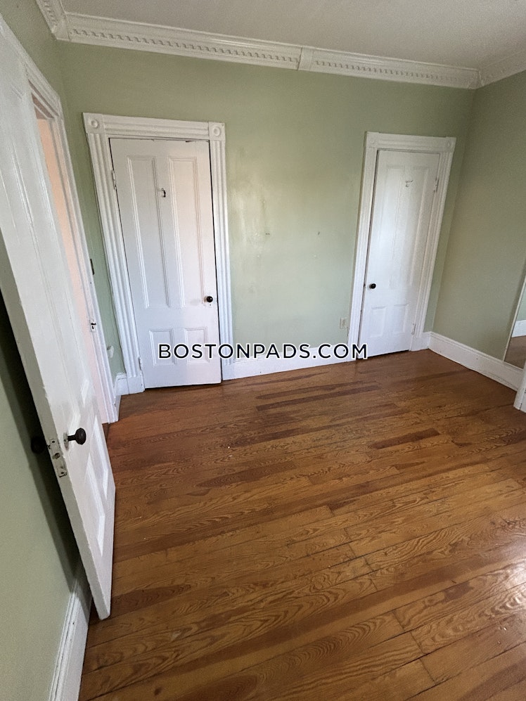 Savin Hill Ave., Boston