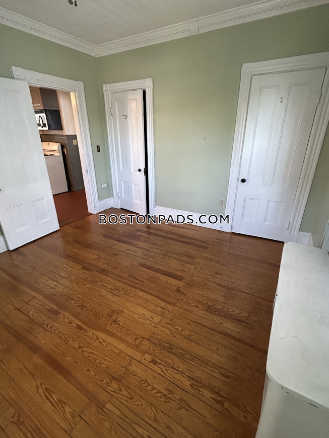 Boston - $3,150+ /mo
