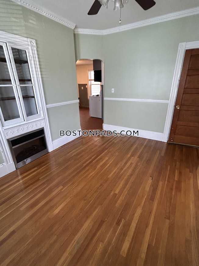 Boston - $3,150+ /mo