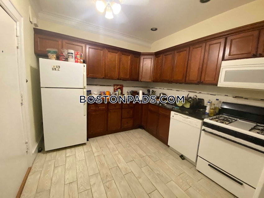 BOSTON - ALLSTON - 4 Beds, 2 Baths - Image 2