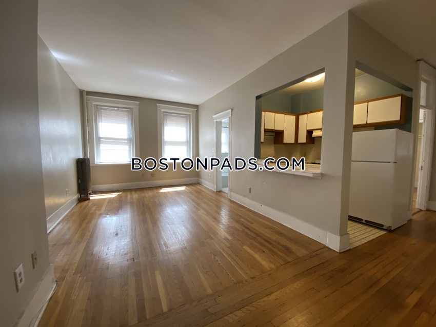 BOSTON - ALLSTON - 1 Bed, 1 Bath - Image 4