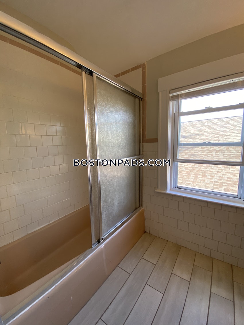 SOMERVILLE - DAVIS SQUARE - 5 Beds, 2 Baths - Image 20