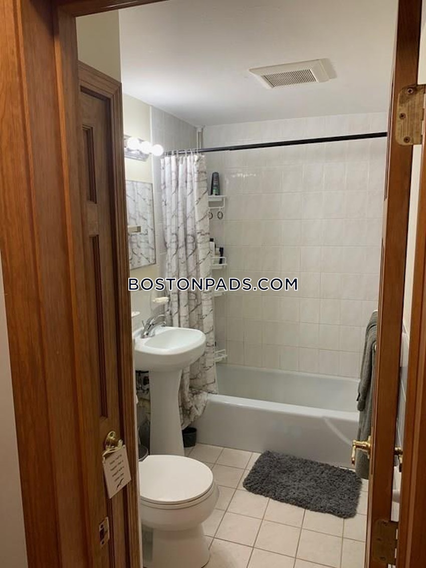 BOSTON - BACK BAY - 1 Bed, 1 Bath - Image 14