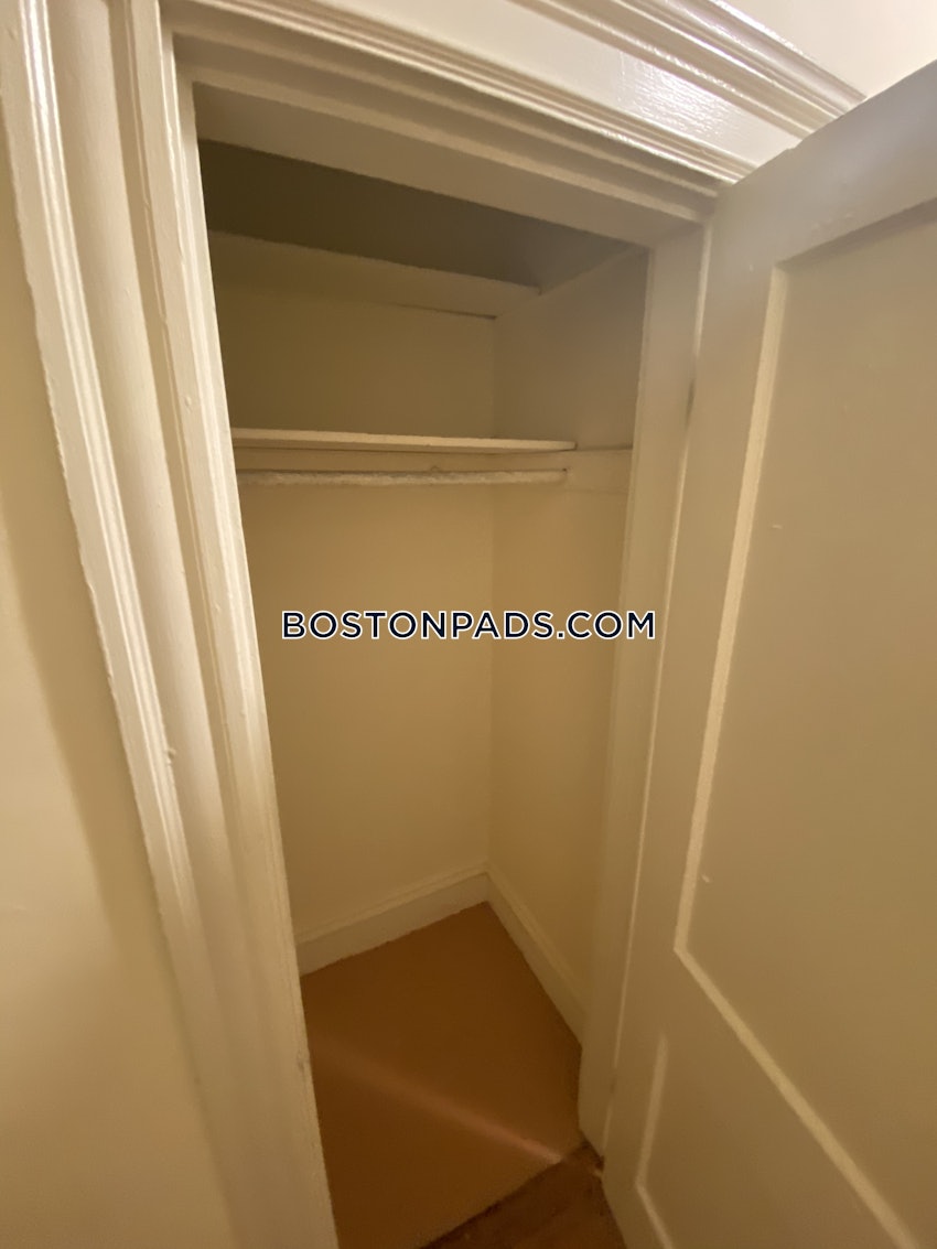 BOSTON - FENWAY/KENMORE - 1 Bed, 1 Bath - Image 13