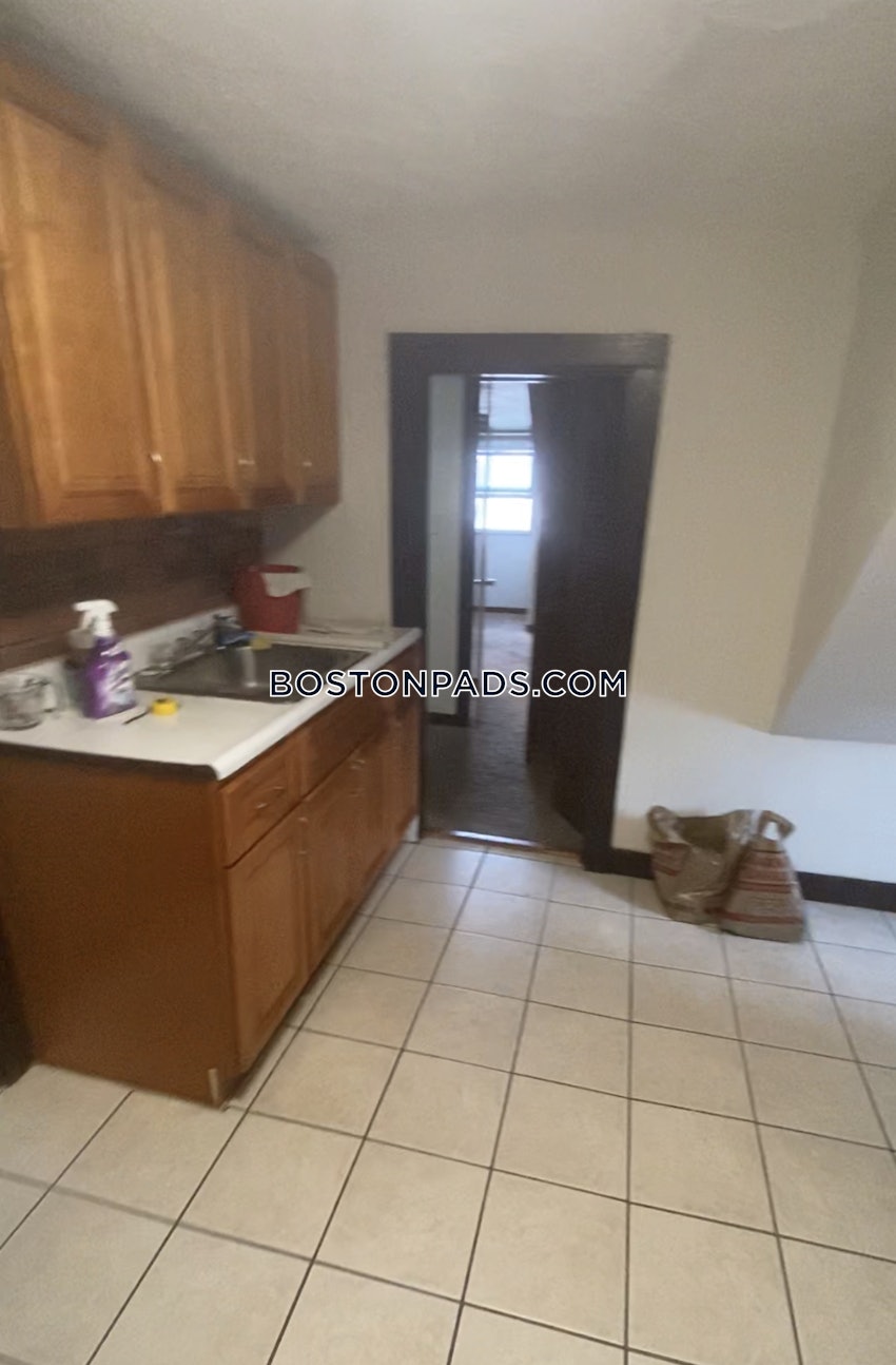 BOSTON - DORCHESTER - FOUR CORNERS - 2 Beds, 1 Bath - Image 3