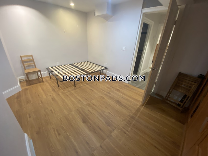 BOSTON - JAMAICA PLAIN - STONY BROOK - 5 Beds, 2 Baths - Image 17