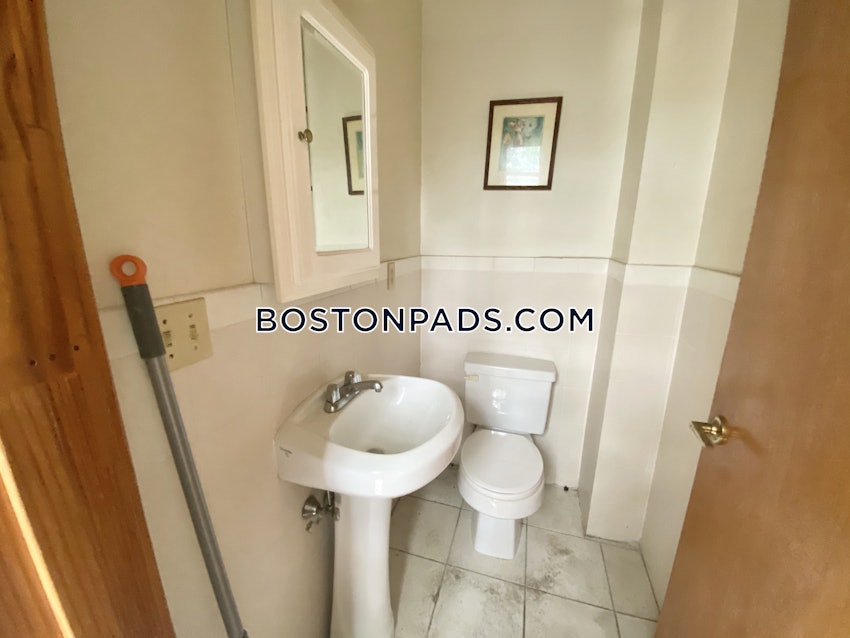 BOSTON - ALLSTON - 3 Beds, 1.5 Baths - Image 11