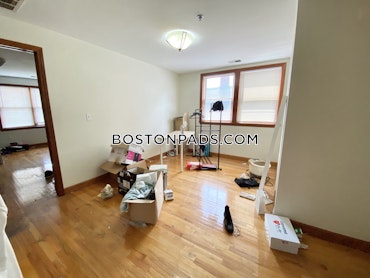 Boston - 4 Beds, 2 Baths