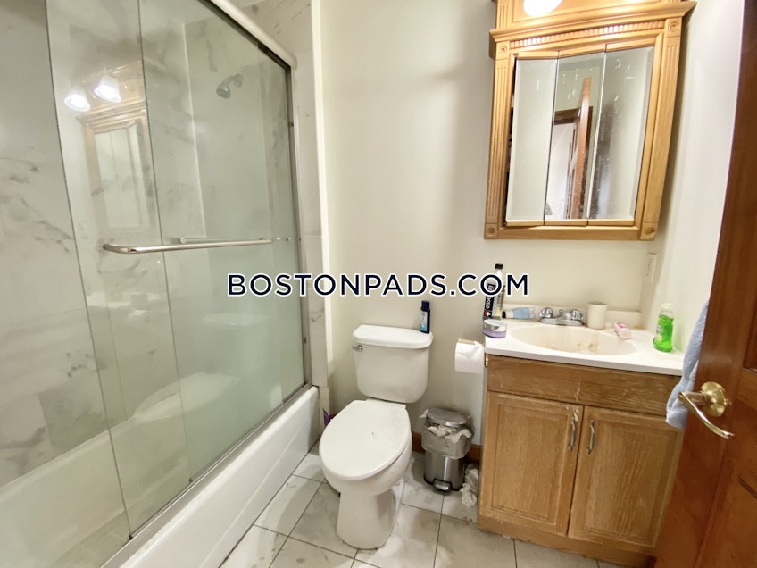 Boston - $5,400+ /month