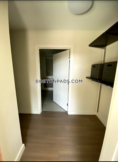 Back Bay AWESOME 1BED 1 BATH UNIT-LUXURY BUILDING IN BACK BAY Boston - $4,596