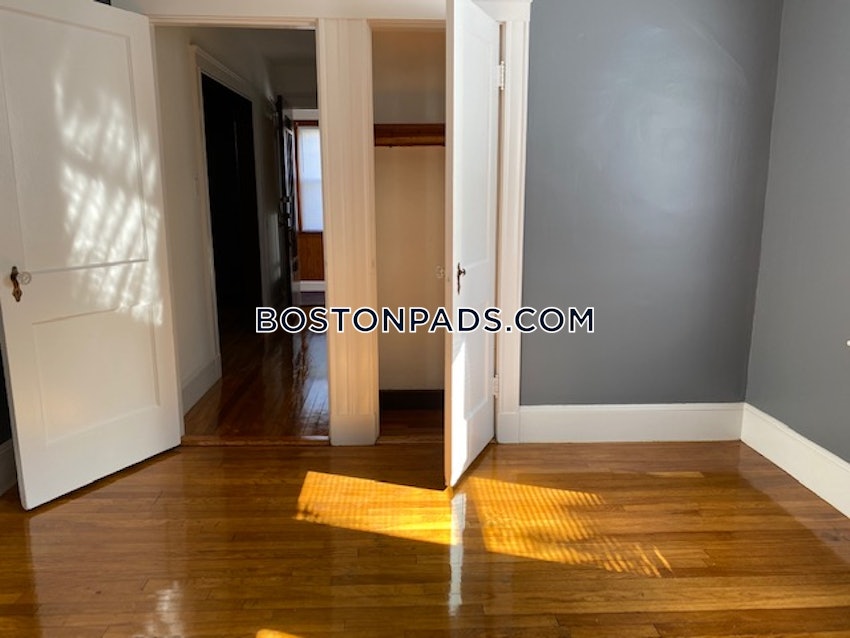 BOSTON - ROSLINDALE - 2 Beds, 1 Bath - Image 9