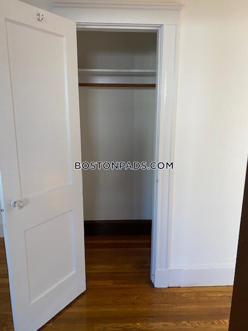 BOSTON - ROSLINDALE - 2 Beds, 1 Bath - Image 18