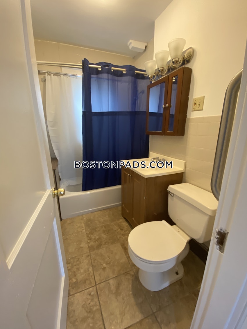 BOSTON - ROSLINDALE - 2 Beds, 1 Bath - Image 54