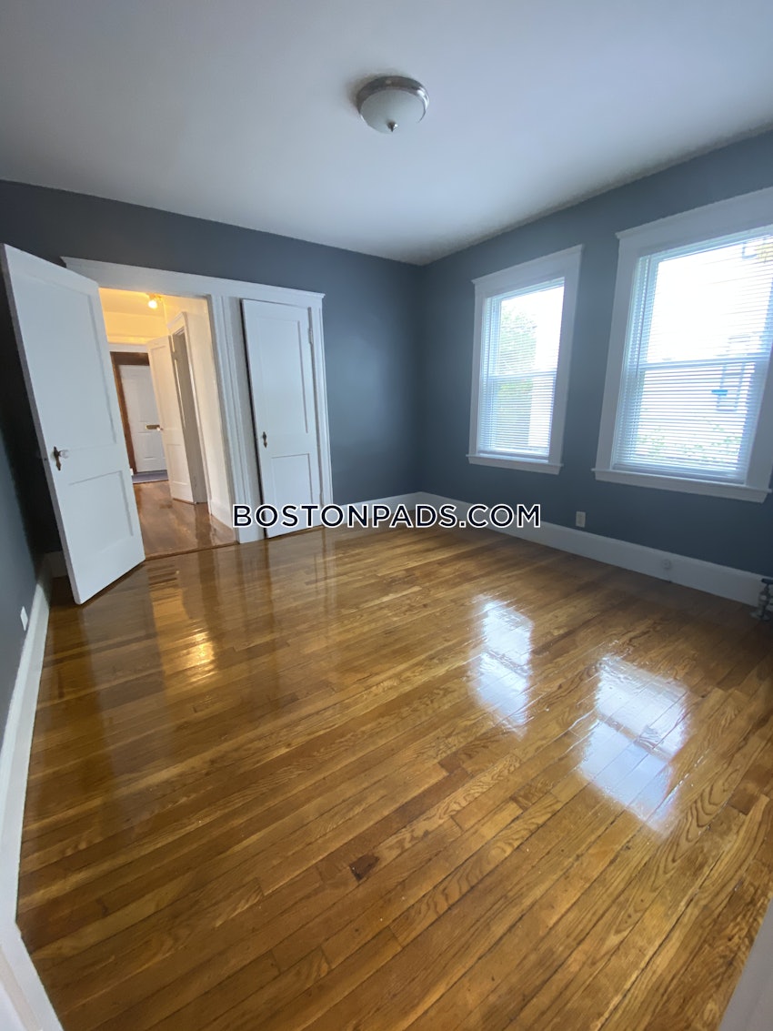 BOSTON - ROSLINDALE - 2 Beds, 1 Bath - Image 26