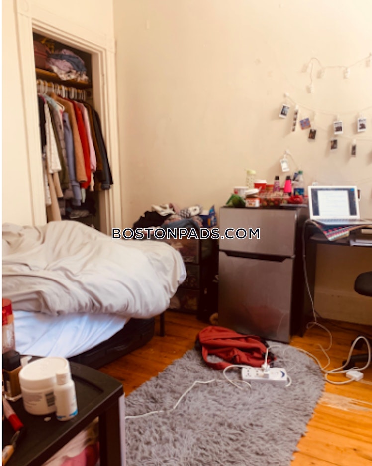 Tremont St., Roxbury Crossing