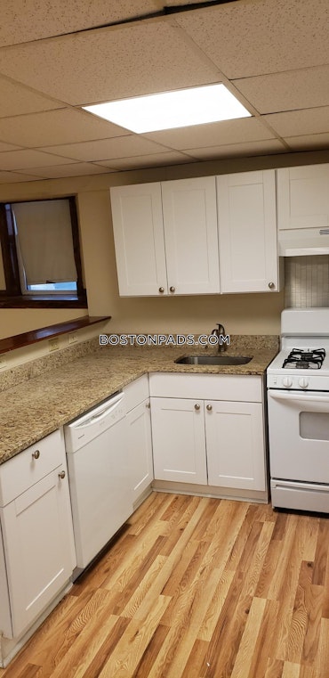 Boston - 4 Beds, 2 Baths