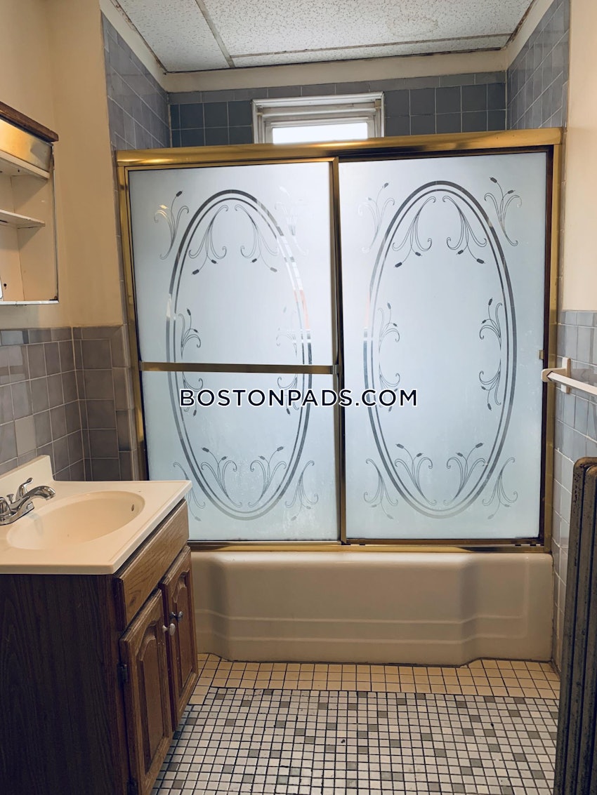 BOSTON - DORCHESTER/SOUTH BOSTON BORDER - 2 Beds, 1.5 Baths - Image 7