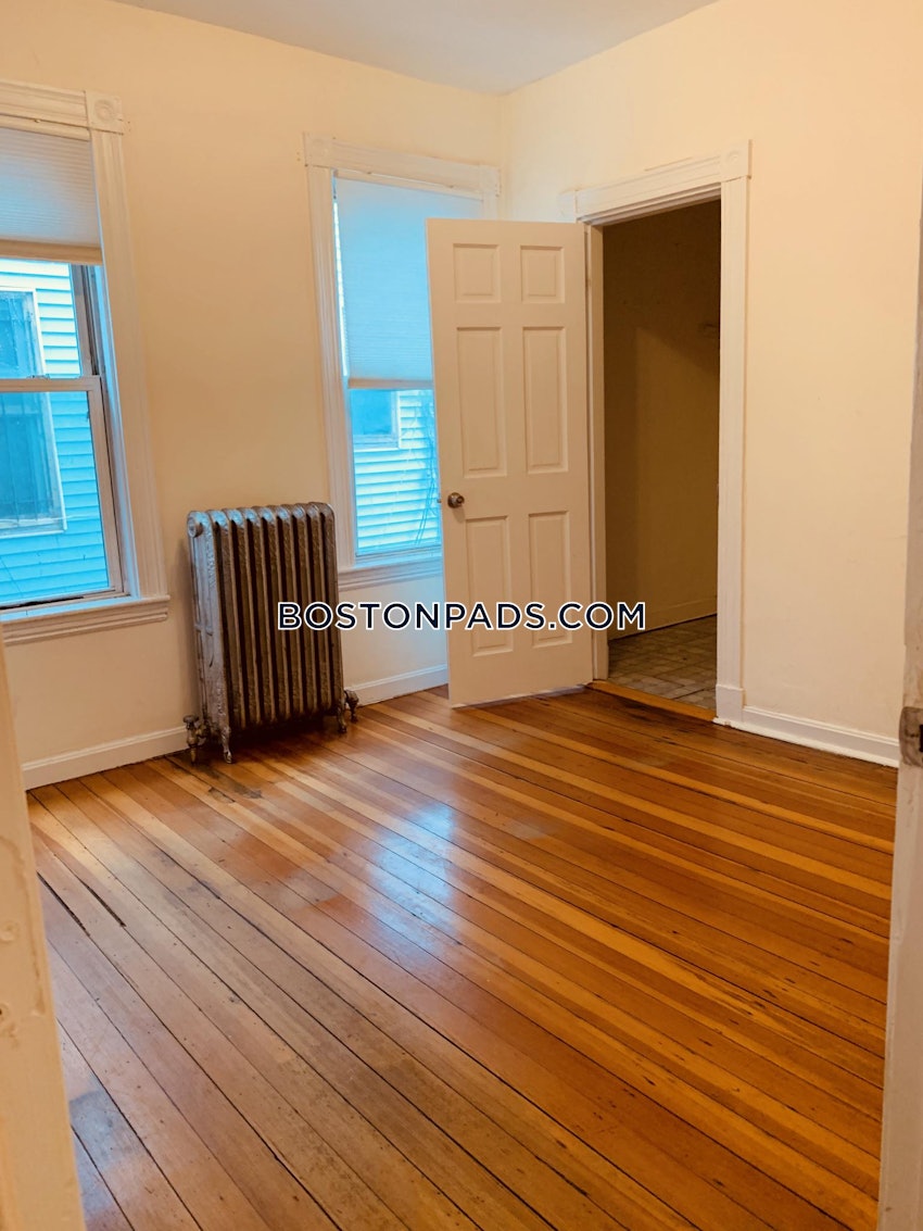 BOSTON - DORCHESTER/SOUTH BOSTON BORDER - 2 Beds, 1.5 Baths - Image 8