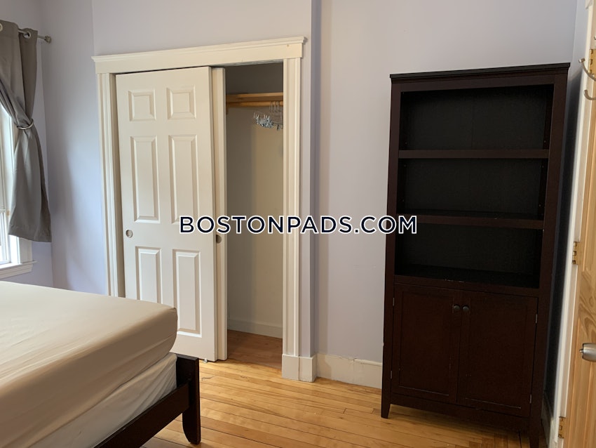 SOMERVILLE- DALI/ INMAN SQUARES - 4 Beds, 1 Bath - Image 10