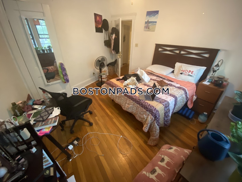 BOSTON - JAMAICA PLAIN - FOREST HILLS - 4 Beds, 1 Bath - Image 33