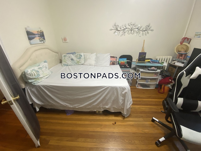 BOSTON - JAMAICA PLAIN - FOREST HILLS - 4 Beds, 1 Bath - Image 27