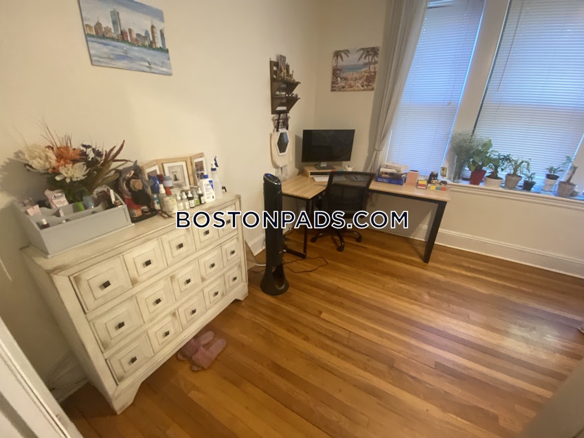 BOSTON - JAMAICA PLAIN - FOREST HILLS - 4 Beds, 1 Bath - Image 25