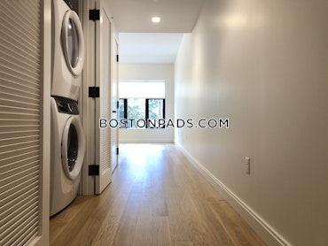 Boston - 2 Beds, 2 Baths