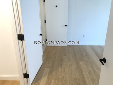 Boston - 2 Beds, 2 Baths