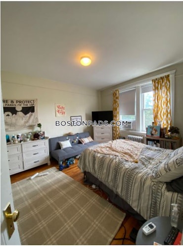 Boston - 2 Beds, 1 Baths